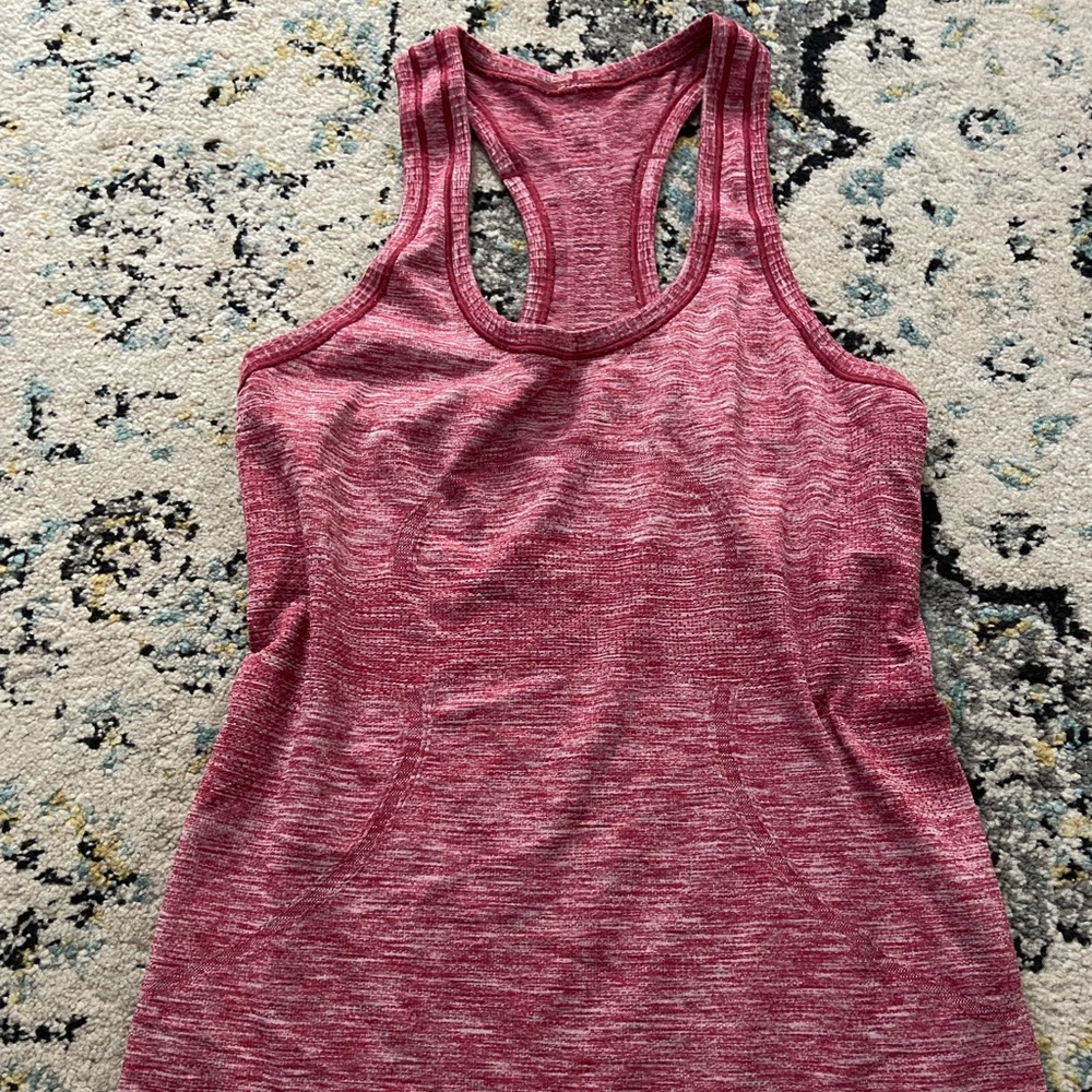 Lululemon raceback Top